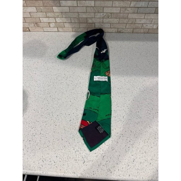 Mickey Mouse & Friends 100% Silk Men's Tie Golf Goofy Pluto Disney Store Vintage - Picture 3 of 4